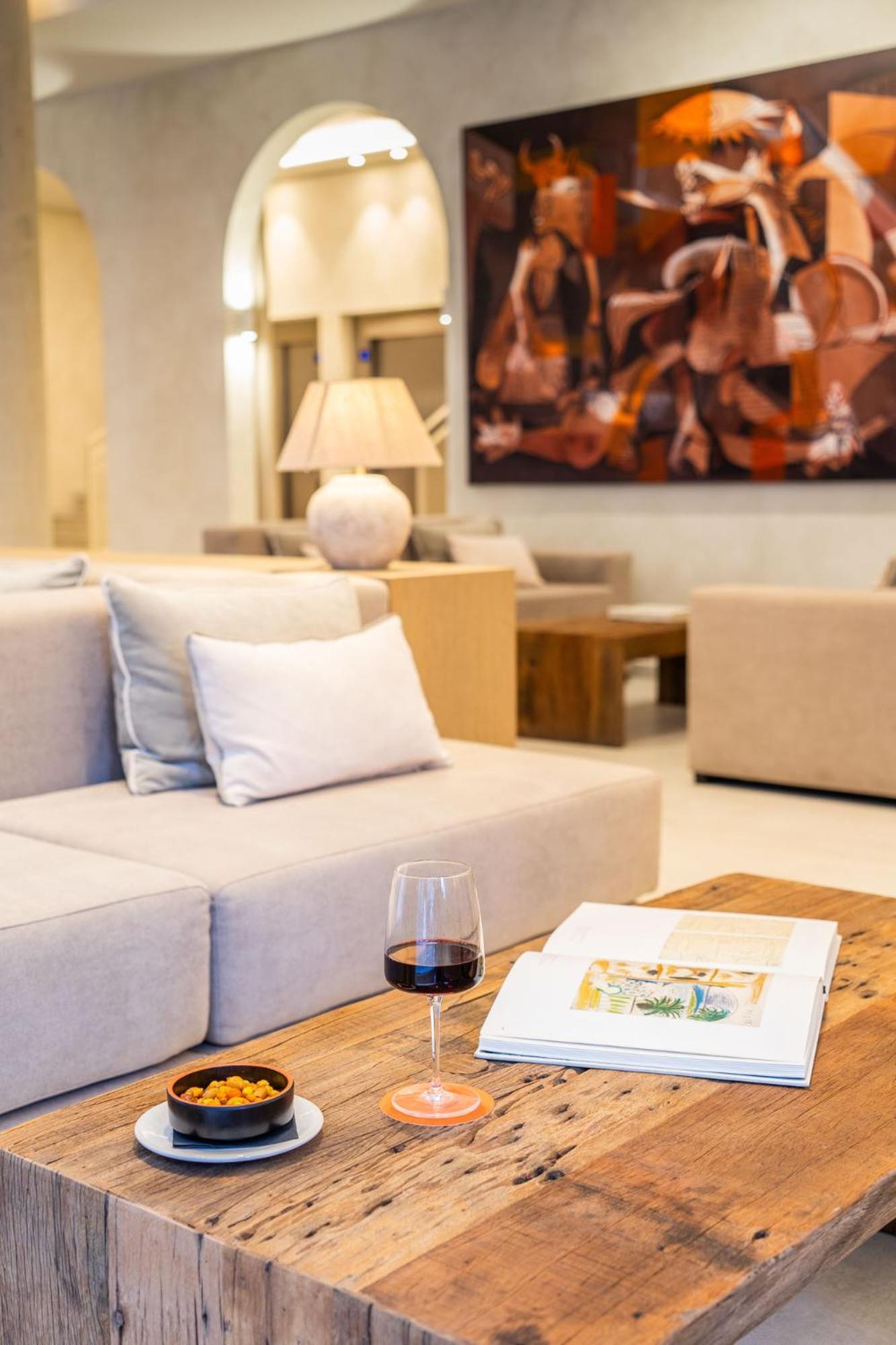 Hotel Well And Come Malaga Bagian luar foto
