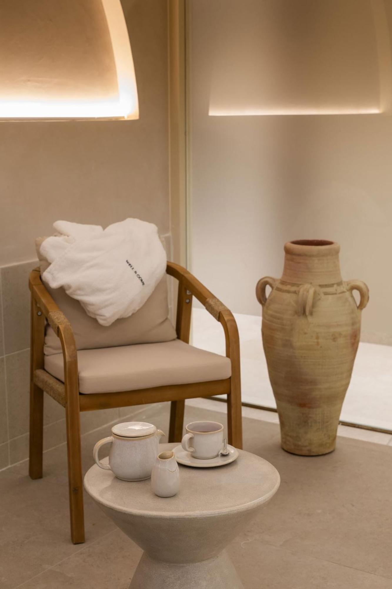 Hotel Well And Come Malaga Bagian luar foto