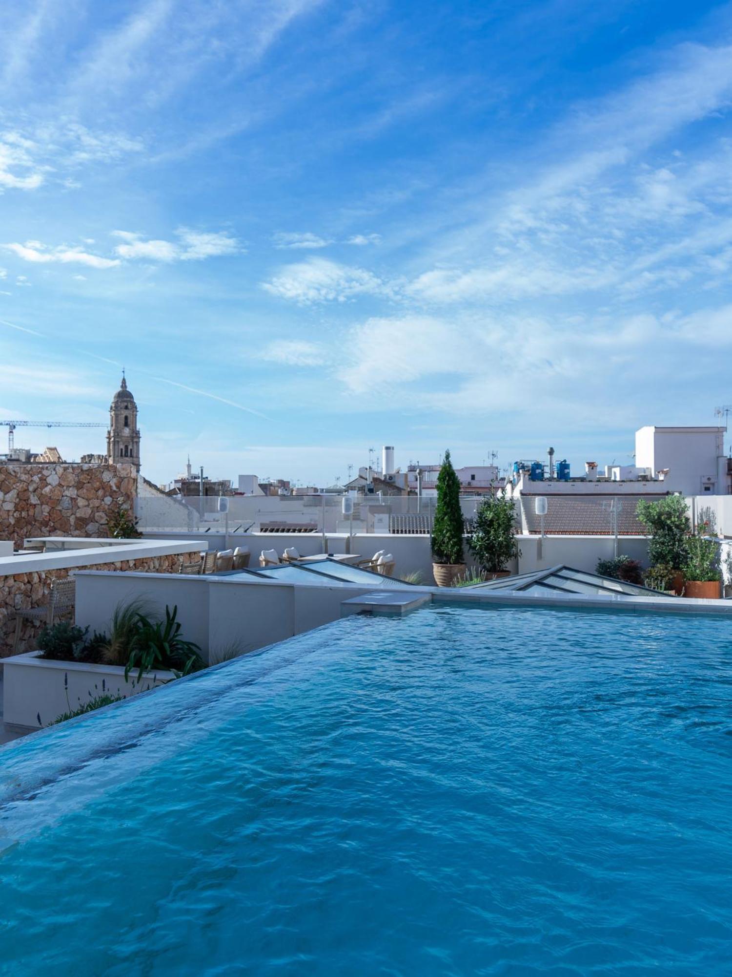 Hotel Well And Come Malaga Bagian luar foto