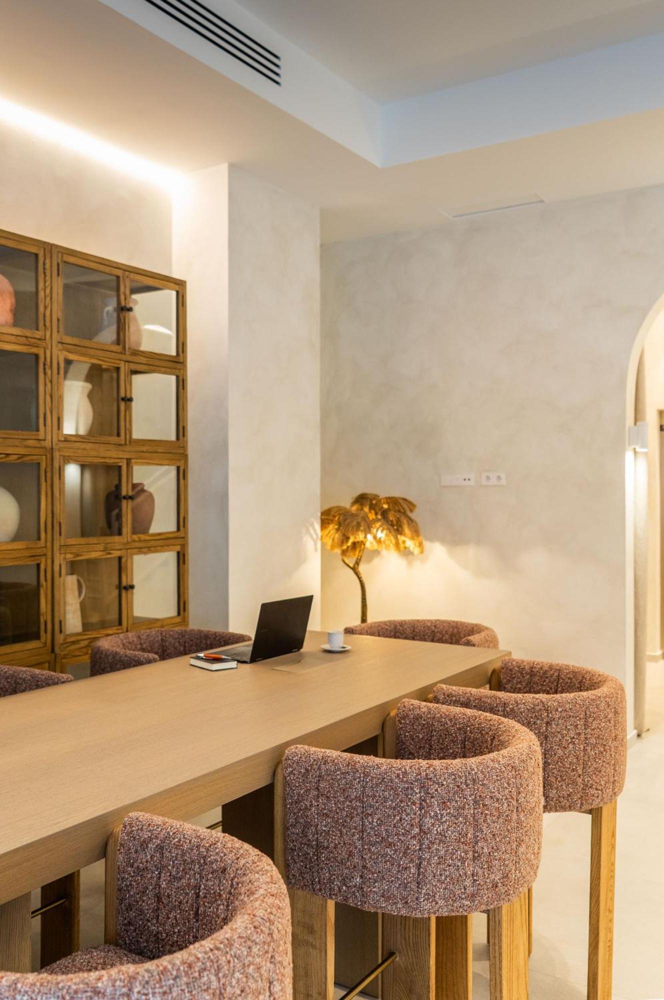 Hotel Well And Come Malaga Bagian luar foto