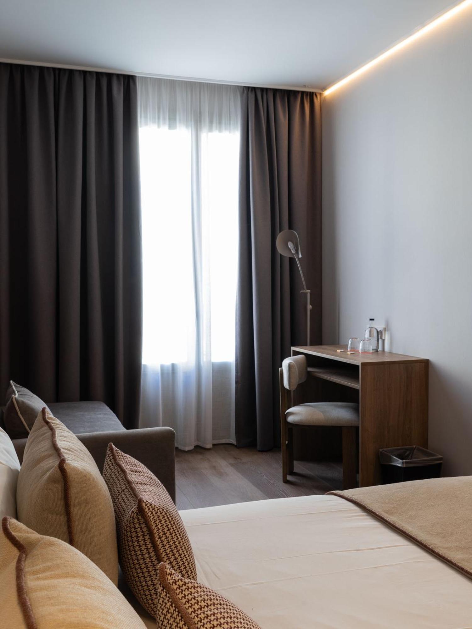 Hotel Well And Come Malaga Ruang foto