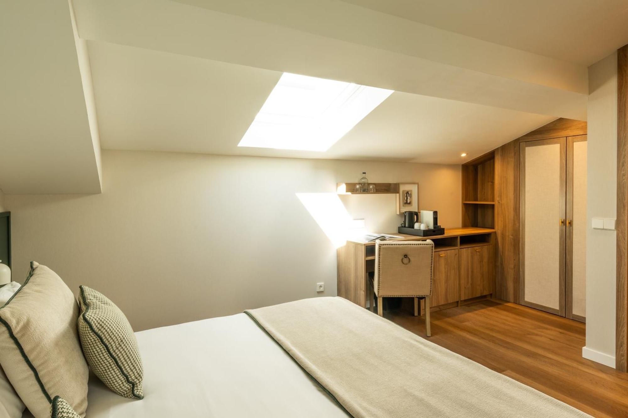 Hotel Well And Come Malaga Bagian luar foto